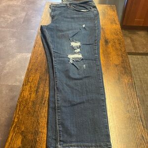 Levi’s boyfriend crop